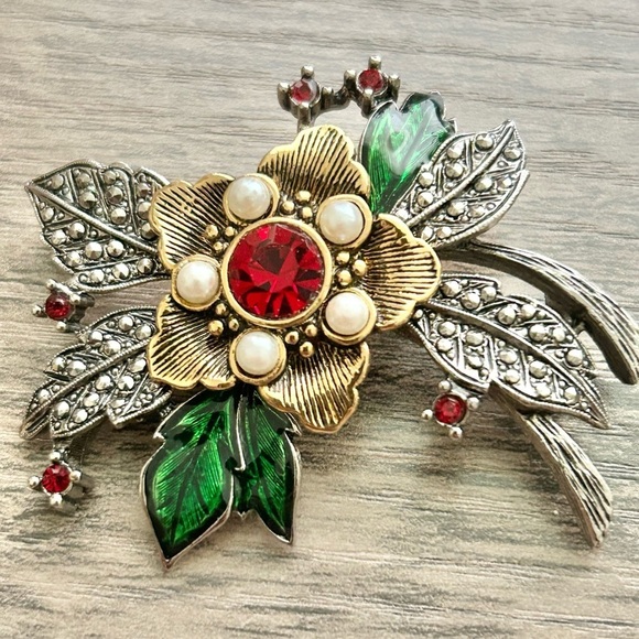 Vintage Avon Floral Brooch with Red and Green Pearl Accents - Picture 3 of 8